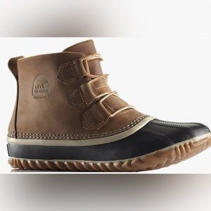 Sorel Women's N About Leather Rain Snow Boots size 8 - like new